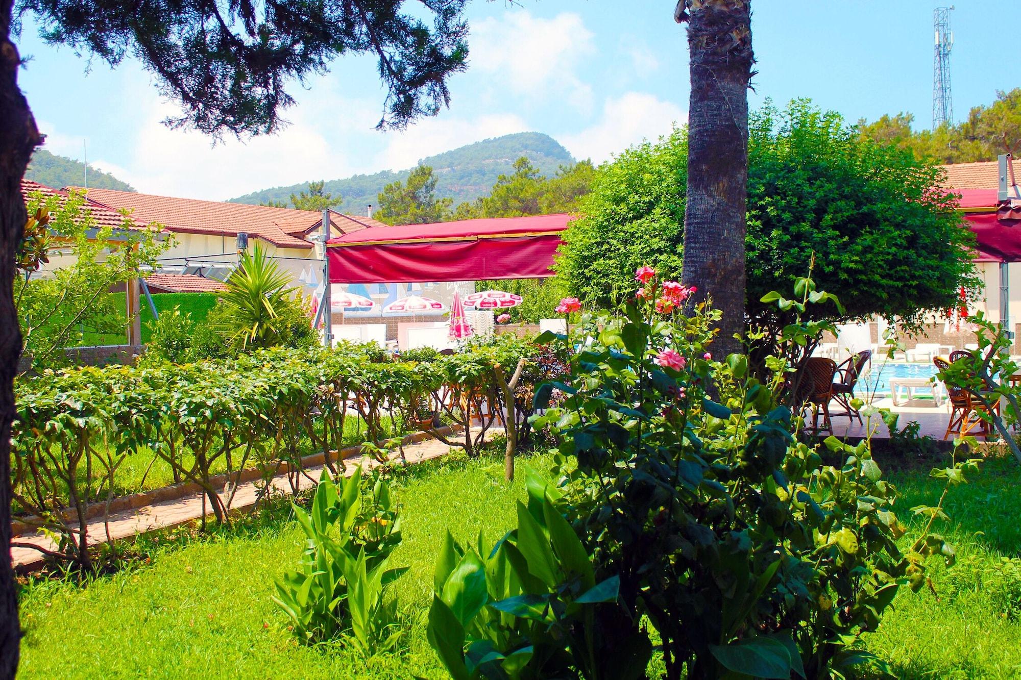 Carmina Hotel Oludeniz Exterior photo